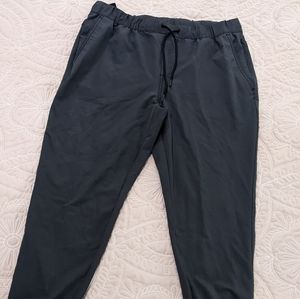 Men's old Navy joggers size large NWOT